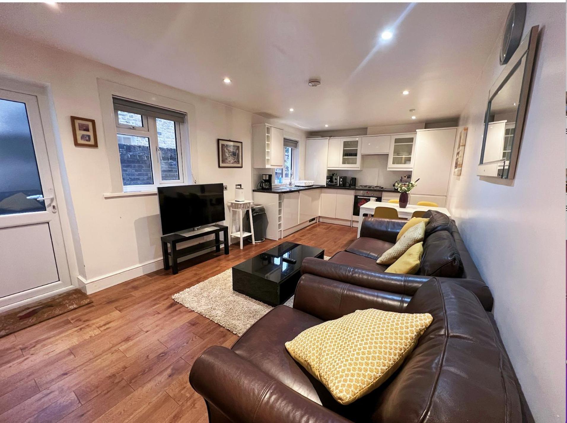 Lovely 2 Bedroom Garden Flat In London Eksteriør bilde