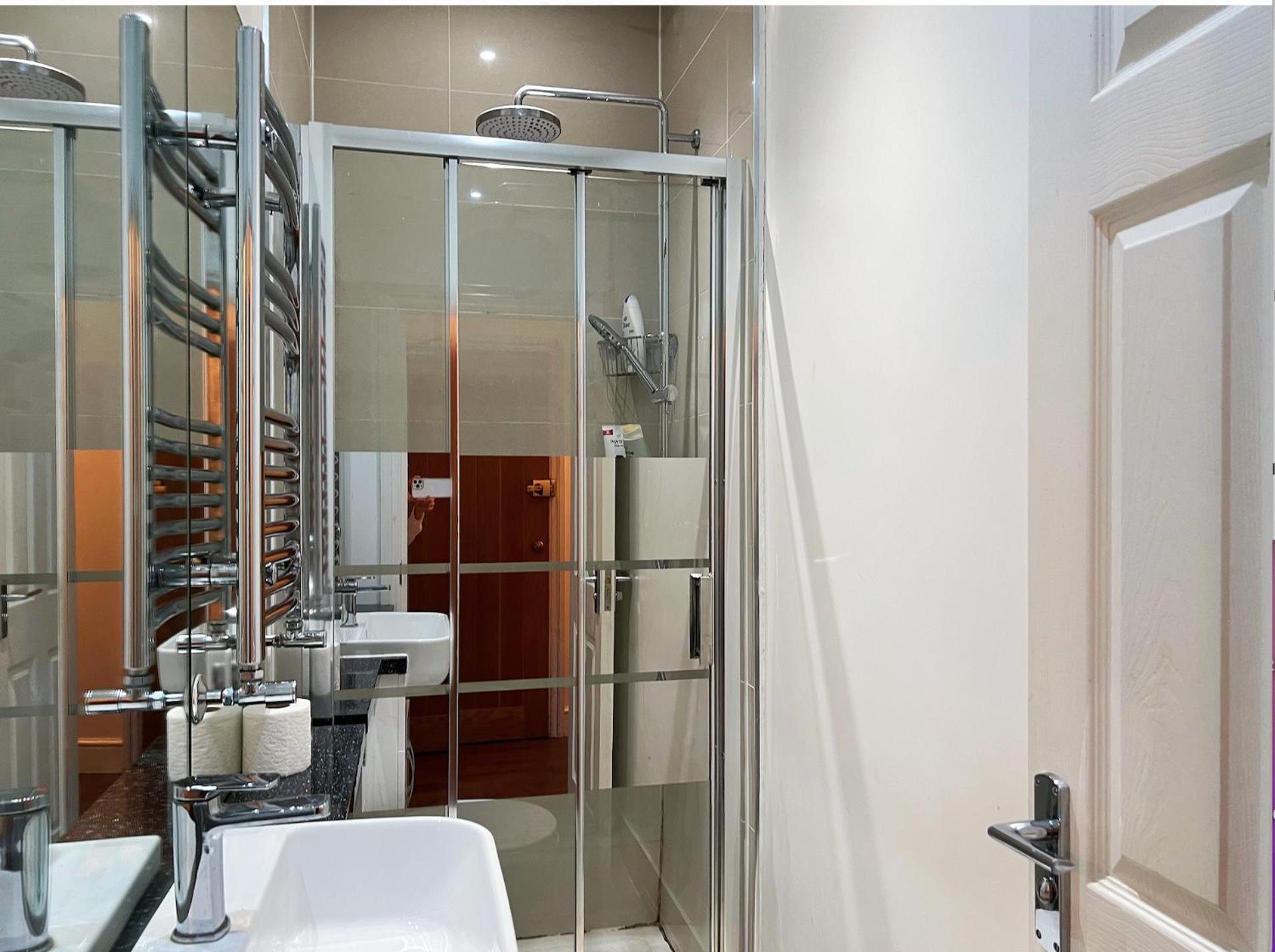 Lovely 2 Bedroom Garden Flat In London Eksteriør bilde