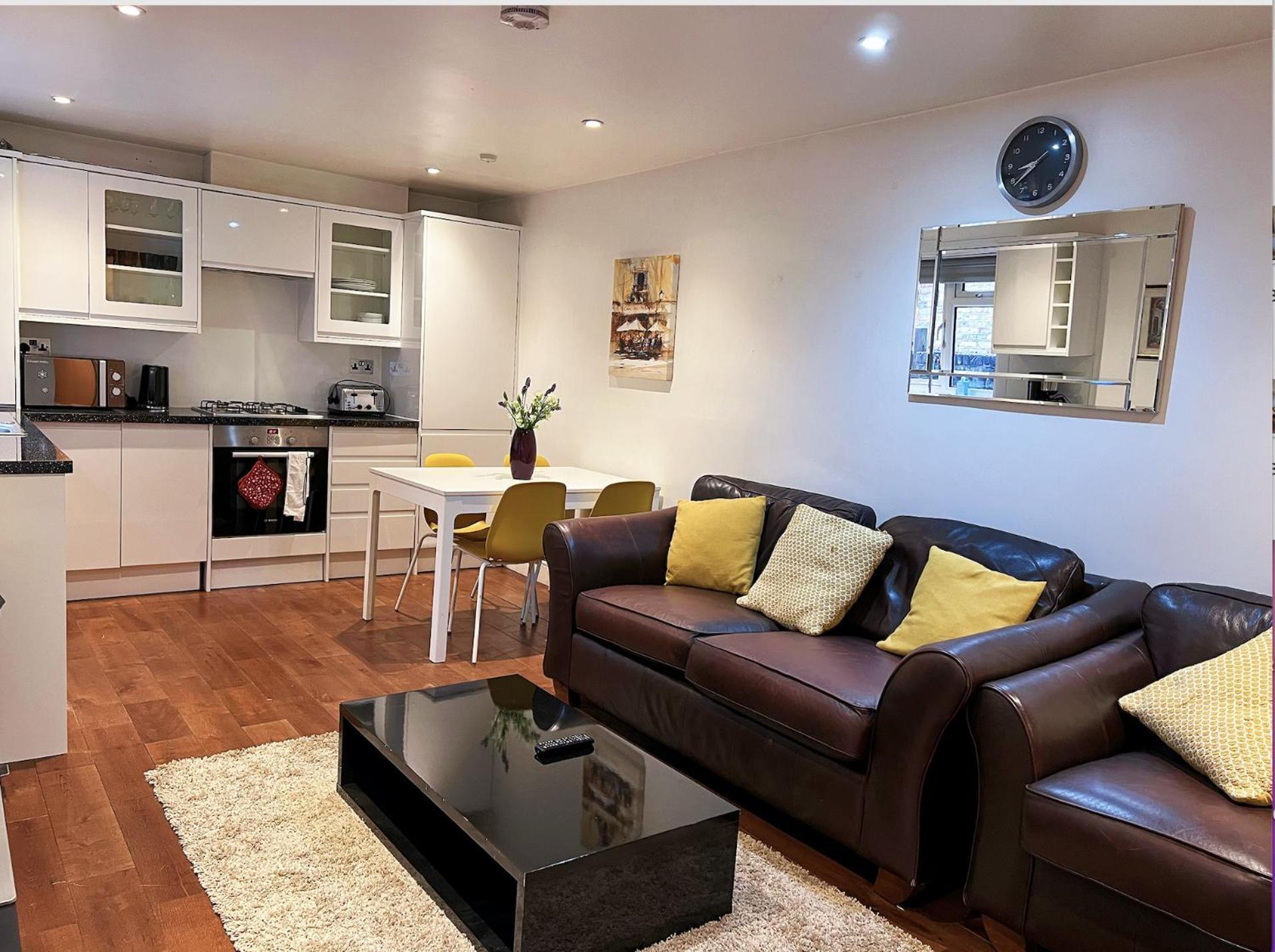 Lovely 2 Bedroom Garden Flat In London Eksteriør bilde