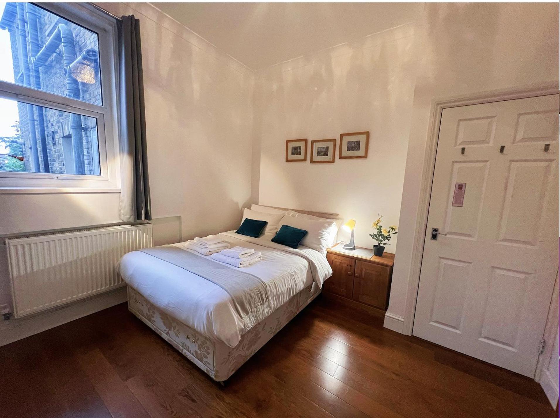 Lovely 2 Bedroom Garden Flat In London Eksteriør bilde